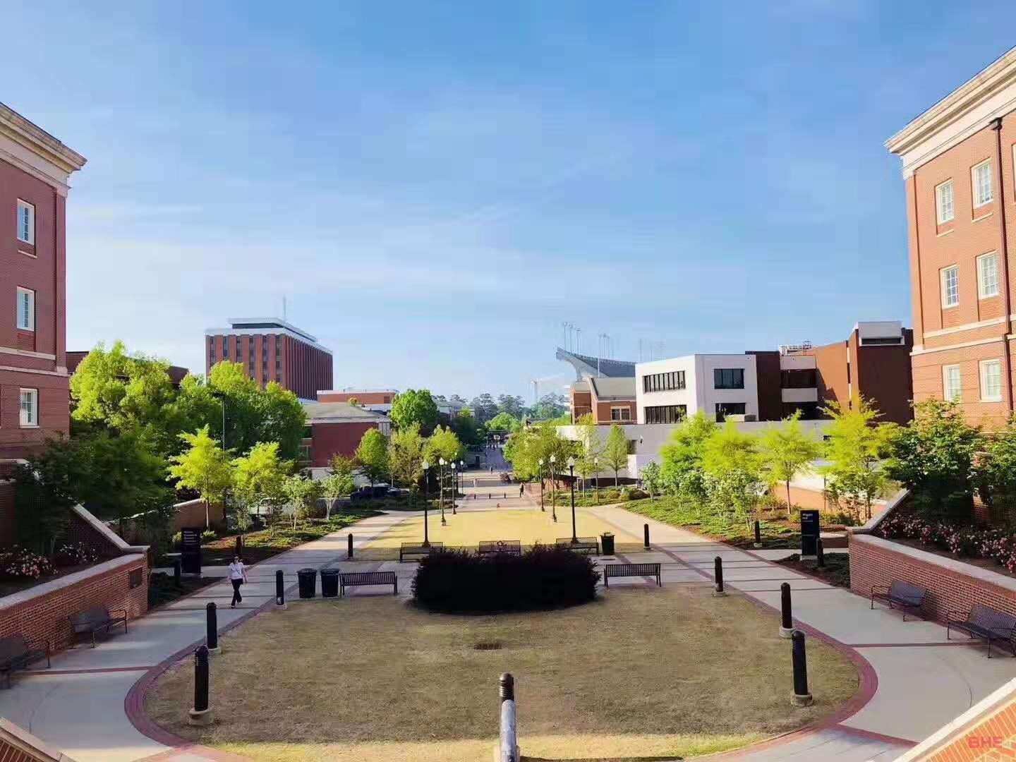 办理美国留学签证，需要准备什么材料？